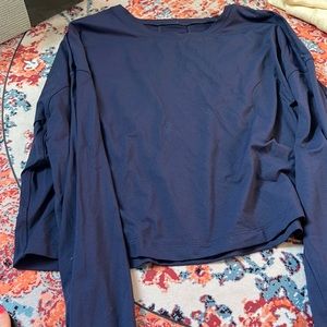 Athletic long cropped top